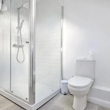 Дом отдыха 4 Bed In Oc-sz443
